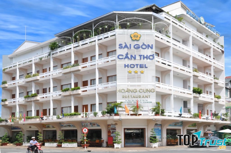 Hoàng Cung Restaurant