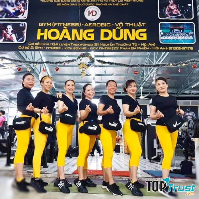 Hoàng Dũng Fitness & Kick Boxing Center đã và đang phát triển nhanh chóng trở thành lựa chọn hàng đầu cho chăm sóc sức khỏe, sắc đẹp của nhiều người, thu hút ngày càng nhiều chị em, nhiều độ tuổi đều đặn tập luyện