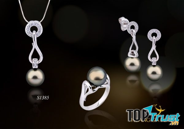 Bộ Sản Phẩm Ngọc Trai S1385 (hình ảnh lấy từ website của Hoàng Gia Pearl)