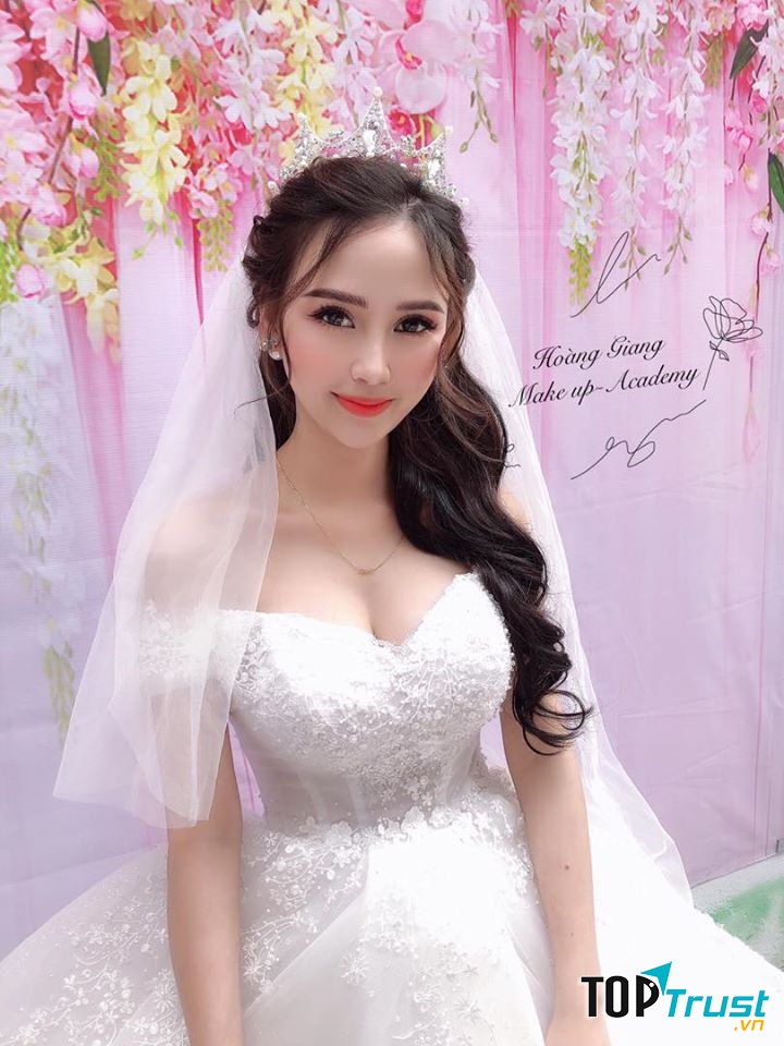 Hoàng Giang Make Up