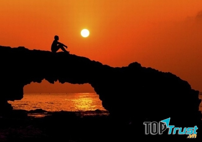 Trái tim hấp hối của ngày tàn