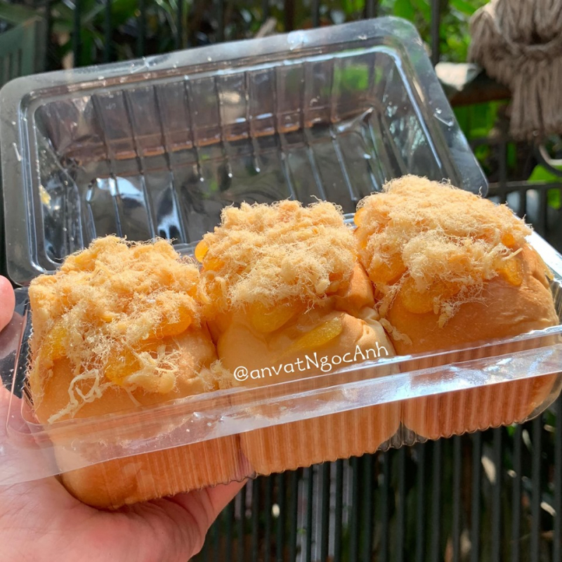 Bánh mì phô mai tan chảy thơm ngon, hấp dẫn
