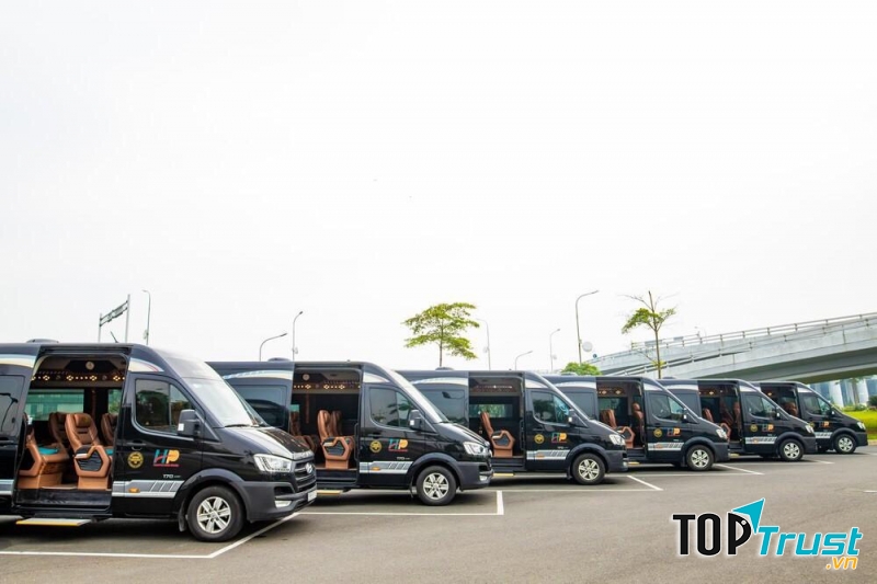 Hoàng Phú Limousine