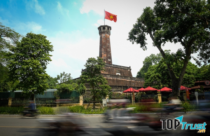 Cột cờ Hà Nội