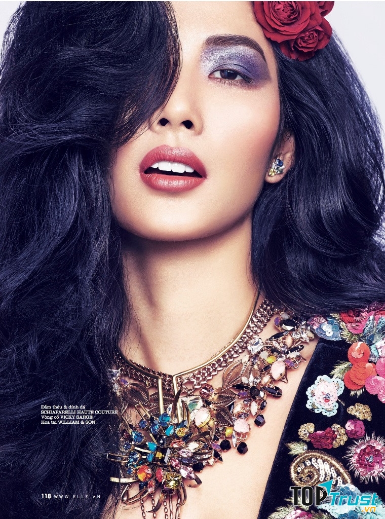 Xuất hiện trên tạp chí ELLE của Anh.