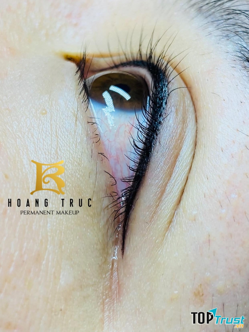 Hoàng Trúc Permanent Makeup