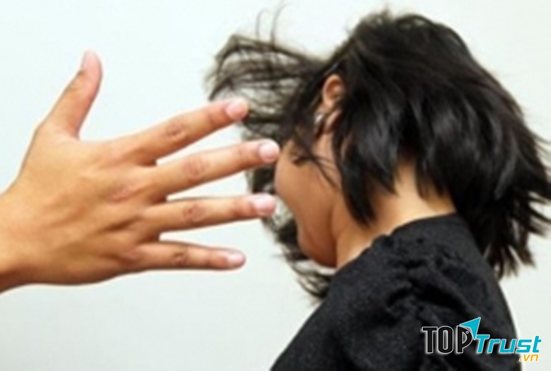 Bạo lực hay sự xúc phạm nặng nề chỉ khiến học sinh nảy sinh tâm lí chống đối