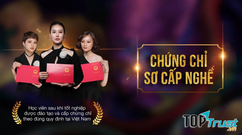 Học Viện Daỵ Làm Đẹp Quốc Tế Winnie