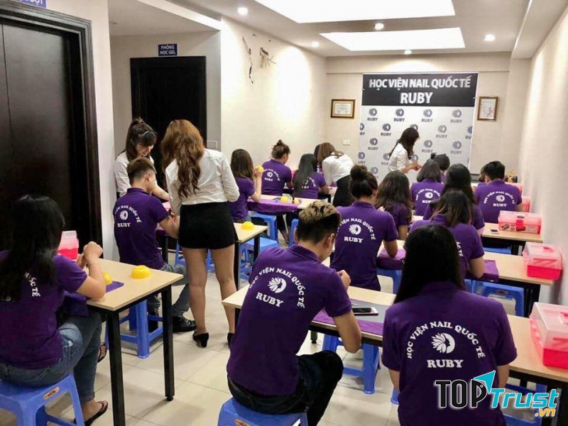 Học Viện Nail Quốc Tế RuBy