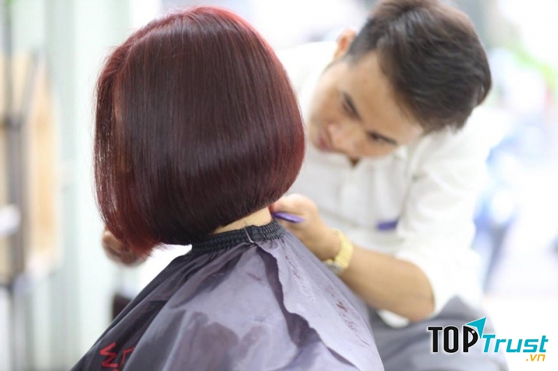 Học Viện Tạo Mẫu Tóc VENUS