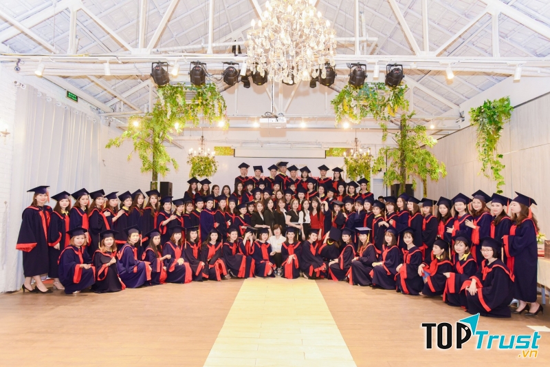 HỌC VIỆN THẨM MỸ QUỐC TẾ EVAXINH