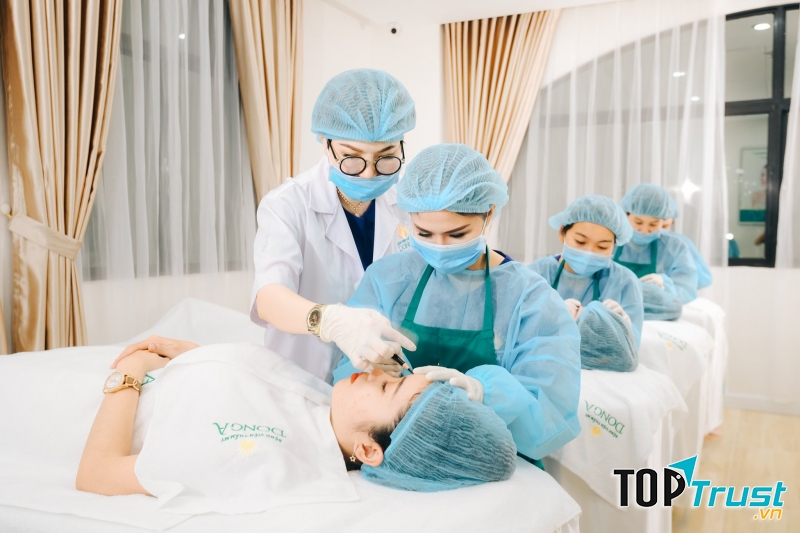 Học Viện Thẩm Mỹ Quốc Tế SCI