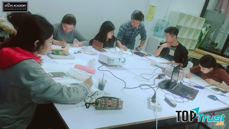 Học viện thời trang ZICHI ACADEMY luôn có những chương trình phù hợp nhất cho các học viên