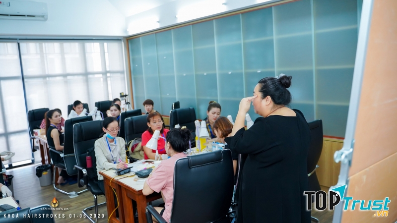 Học viện xăm phun Thiên Kim