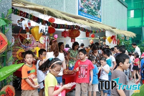 Hội chợ dân gian