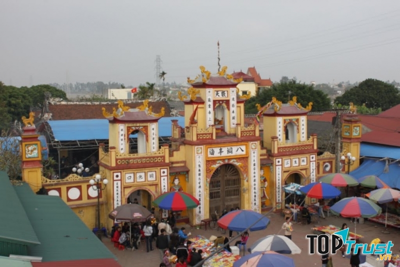 Đền Đồng Bằng