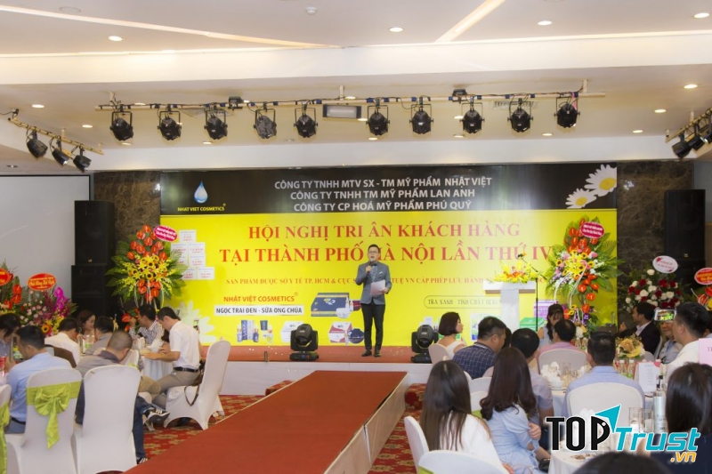 CÔNG TY TNHH TỔ CHỨC SỰ KIỆN VẠN HOA