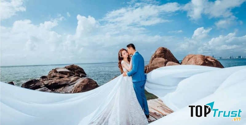 Holiday Beach Danang Hotel & Resort có khung cảnh biển trữ tình