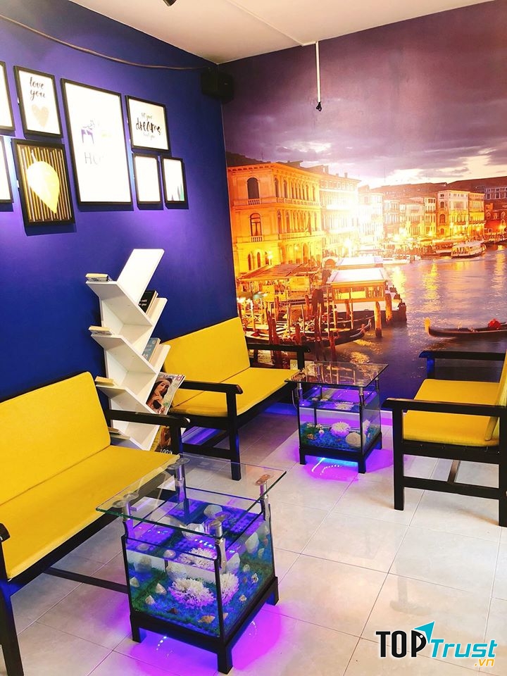 Home Goldfish Coffee & Milk Tea