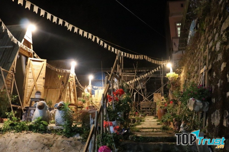 Homestay Thích Trồng Cây