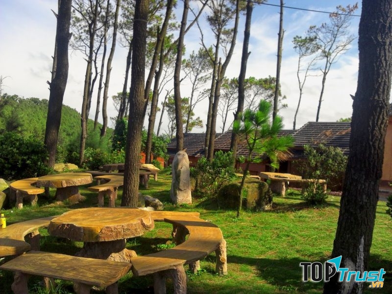Hòn Dấu resort