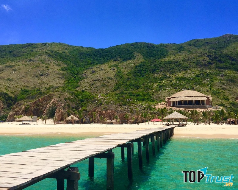 Hòn Khô (nguồn: Internet)