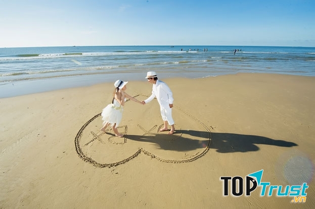 Hòn Rơm (Mũi Né - Phan Thiết)