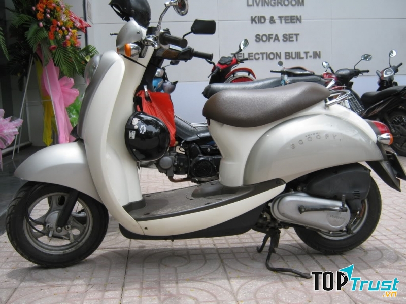 Honda Scoopy Crea - xe máy không cần bằng lái tốt nhất hiện nay