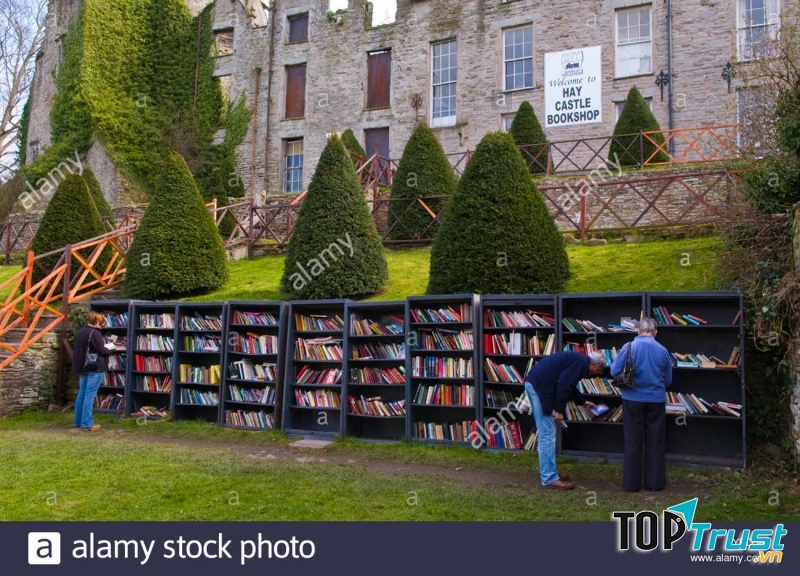 Honesty Bookshop, Hay-on-Wye (Wales)