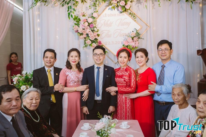 Hồng Khánh – Cho thuê áo dài cưới hỏi đẹp nhất Vinh Nghệ An