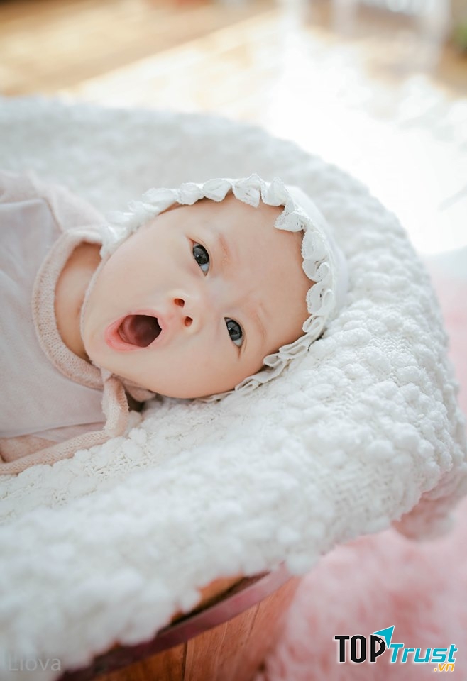 Hồng Luyến photographer đã bắt khoảnh khắc đẹp của con thế đấy