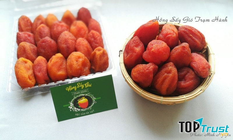 Hồng dẻo, ngon, hấp dẫn tại Trạm Hành