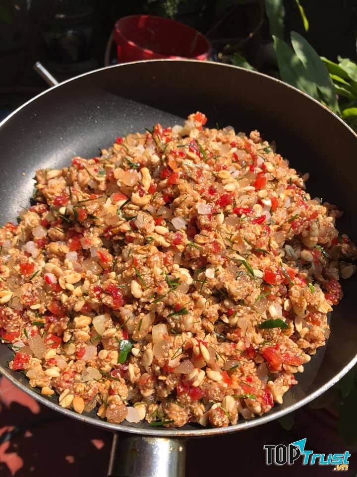 Nguyên liệu luôn đảm bảo ngon và sạch, không chất bảo quản