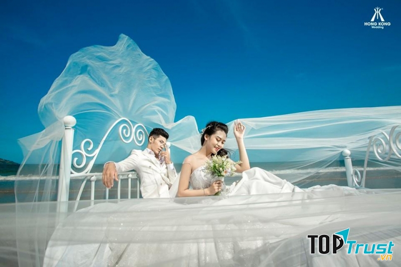 Nhiếp ảnh và êkip chuyên nghiệp mang đến sự thăng hoa về nghệ thuật.