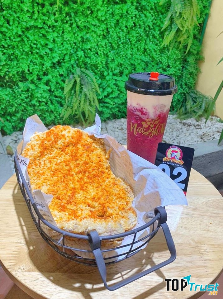 Ngoài ra, tại Hot Mama, thực khách còn được thưởng thức thêm các món ngon, lạ miệng