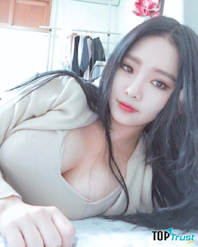 Hotgirl bí ẩn với nickname jeee622