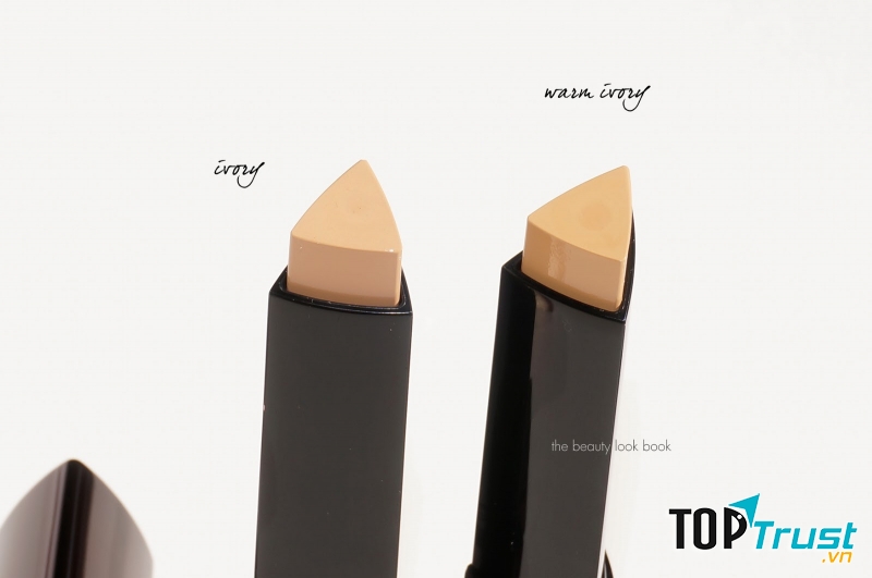 Hourglass Vanish Seamless Finish Foundation Stick