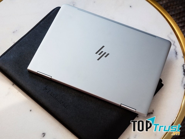 HP Spectre x360: sẵn sàng lật đổ ngôi vương của Dell XPS 13