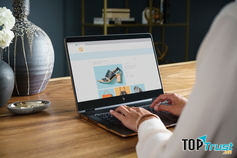 HP Spectre x360 15-inch (2017)