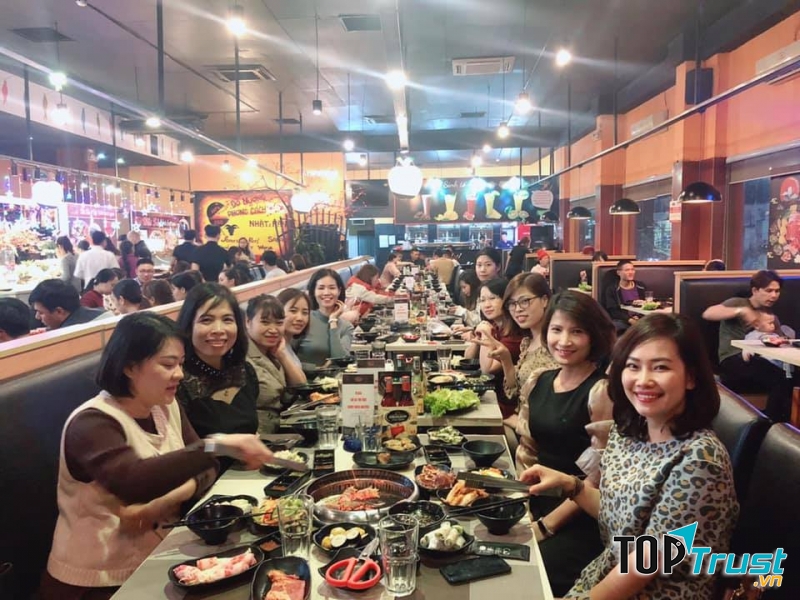 HP3 BBQ luôn dành được sự yêu mến của khách hàng nên lúc nào cũng đông khách