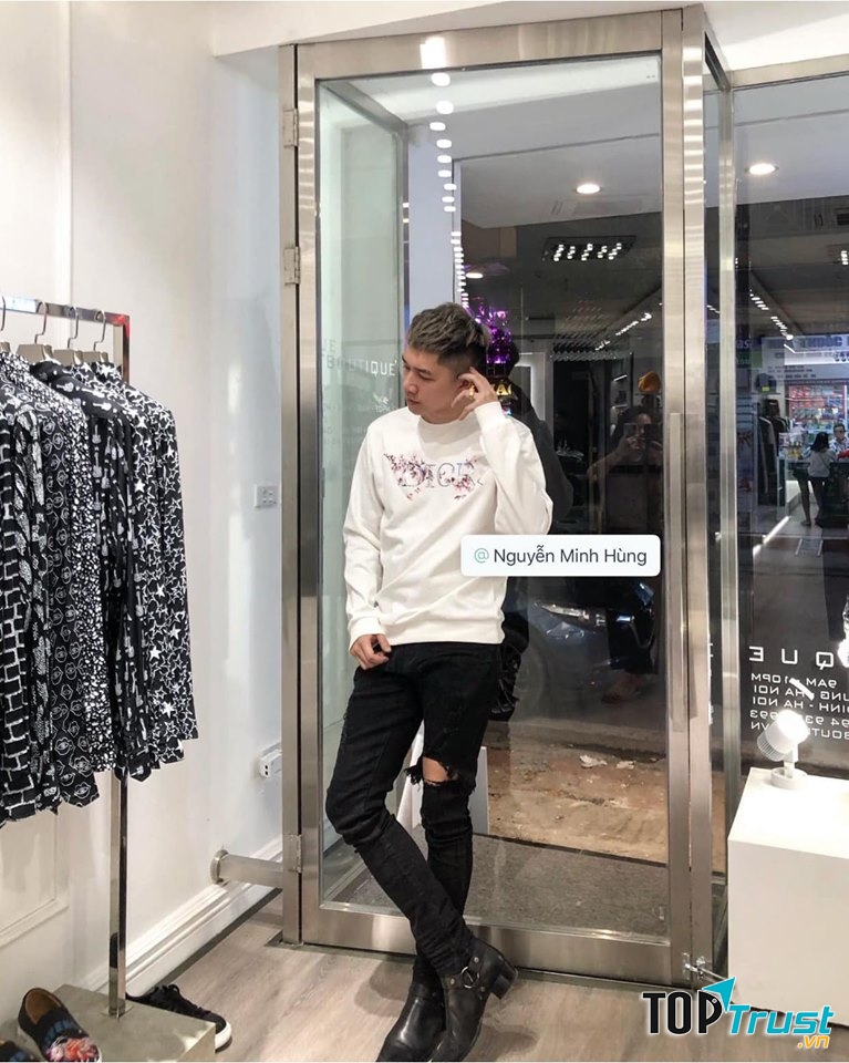 Shop chuyên bán các sản phẩm superfake, like aut của các hãng nổi tiếng như Gucci, Dolce&Gabbana, Givenchy,Louis Vuitton,... với chất lượng tốt từ về kiểu dáng, chất liệu đến đường kim, mũi chỉ