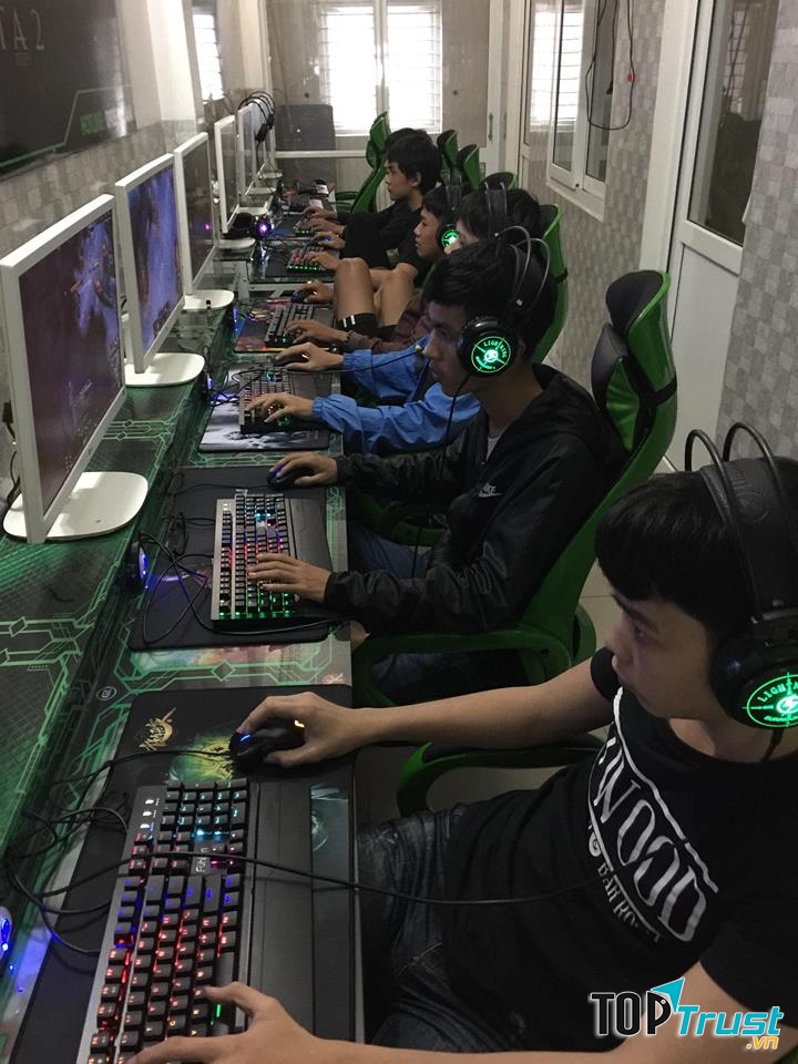 HT Gaming Center