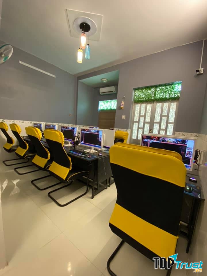 HTS - Huỳnh Thảo Summoners