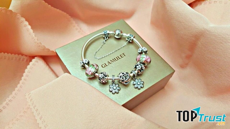 GLAMULET