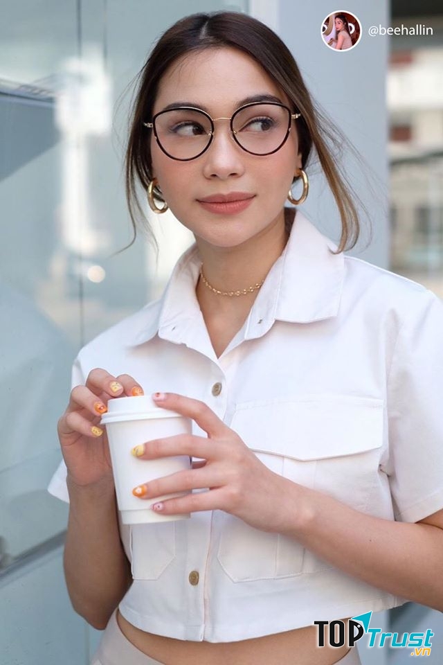 Kính mắt Việt Pháp