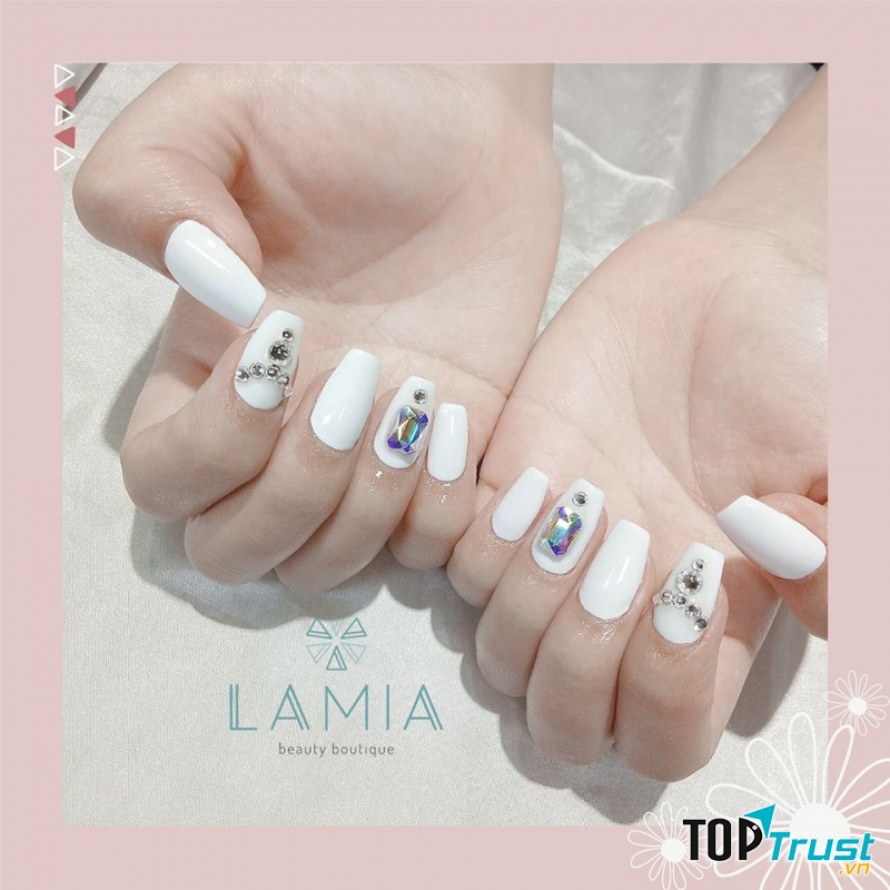 LAMIA Beauty Boutique