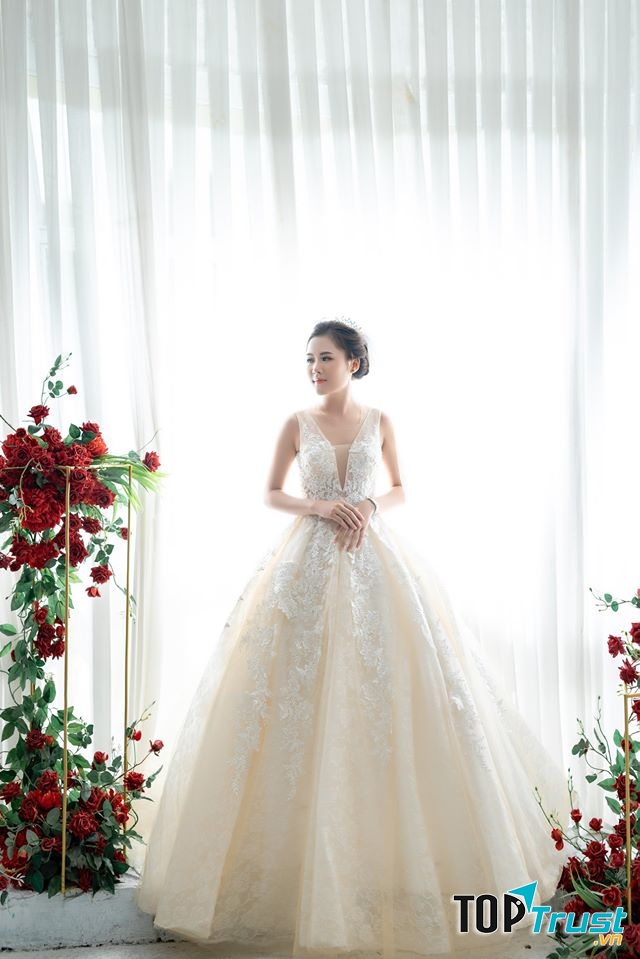 Long Hằng Wedding Studio