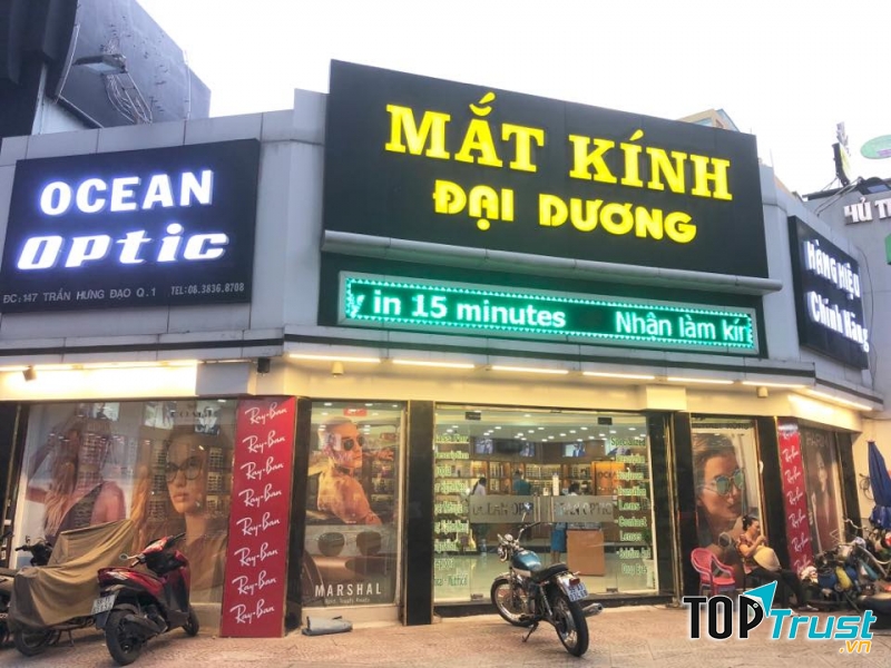Mắt Kính Đại Dương