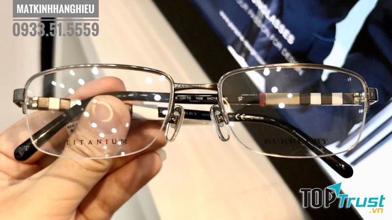 Mắt Kính Hàng Hiệu