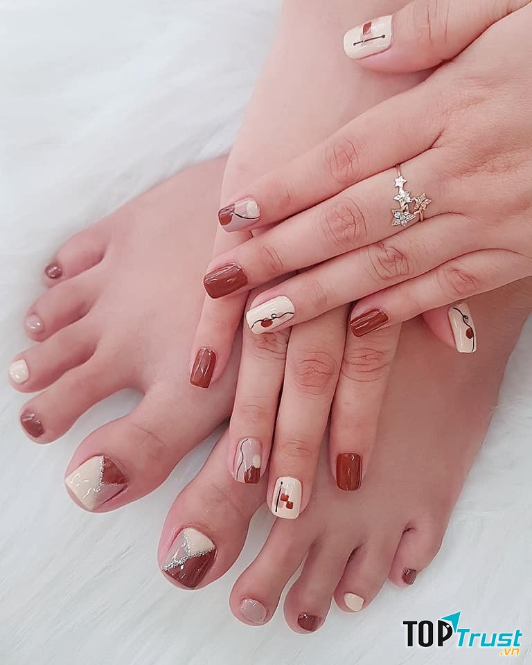 Tiệm Nail & Nối Mi Yến Lê